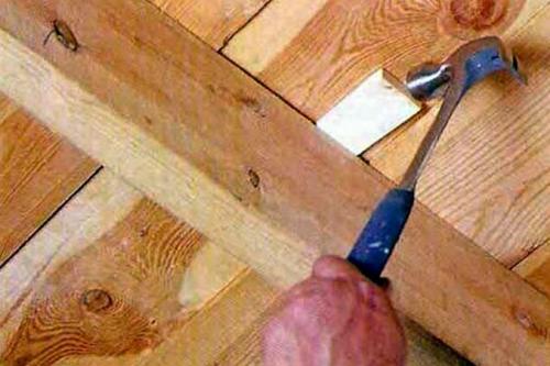 Ремонт деревянного пола в квартире. Проблемы, с которыми можно столкнуться при ремонте деревянного пола и их решение