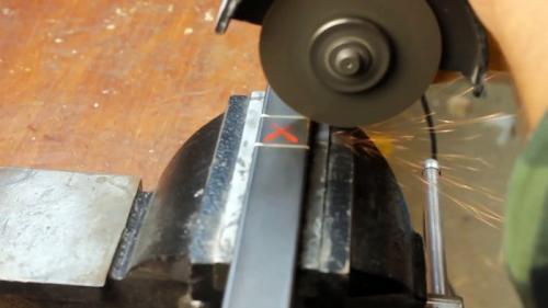 Как соединить профильную трубу между собой без сварки. Процесс соединения профильных труб