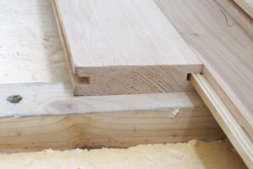 Деревянный пол в квартире. Доски