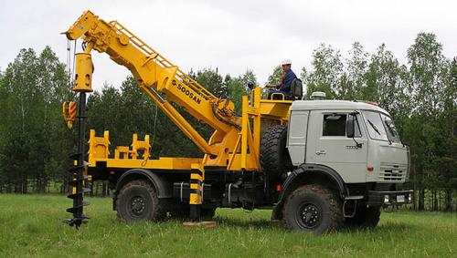 Какие виды спецтехники могут быть использованы для отделочных работ при строительстве загородного дома. Какие виды спецтехники применяются?