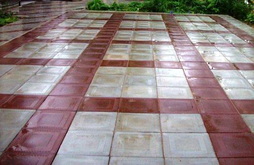 Технология укладки тротуарной плитки на песок с цементом своими руками. Укладка тротуарной плитки своими руками: пошаговая инструкция 10 Технология укладки тротуарной плитки на песок с цементом своими руками. Укладка тротуарной плитки своими руками: пошаговая инструкция 10