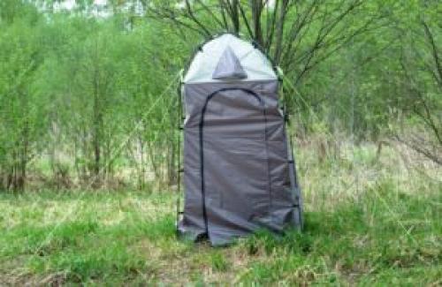 Туалет на шпалах. Деревянный туалет: 7 этапов возведения стратегически важного сооружения на дачном участке 03