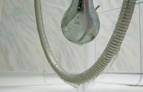 Как укоротить душевой шланг металлический гофрированный. Как отремонтировать шланг для душа