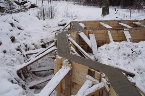 Как сделать бетонную дорожку своими руками: простой способ 02