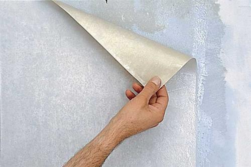 Сколько раз грунтовать стены перед поклейкой обоев. Требуется ли грунтование перед наклеиванием обоев