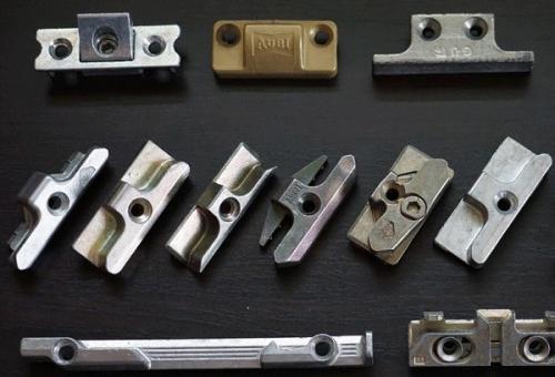 Как работает фурнитура на пластиковых дверях. Основные виды фурнитуры