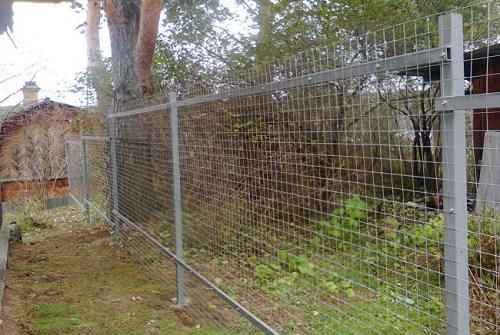 Забор на даче своими руками. Металлические сетки