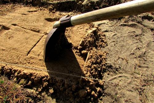 Укладка тротуарной плитки 30 на 30 на песок. Вариант 1: на песчаной основе