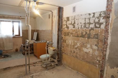 Можно ли демонтировать сантехкабину в панельном доме. 5 преимуществ демонтажа сантехкабины в панельном доме 02