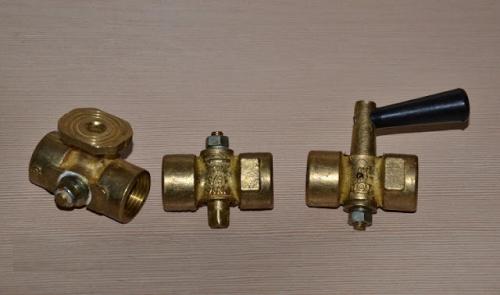 Кран трехходовой для манометра. В каких случаях используют такое устройство, как трехходовой кран для манометра