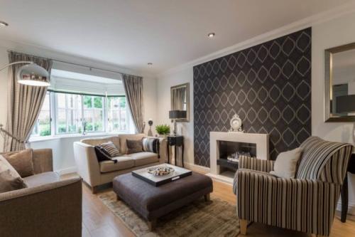 Как сочетать обои двух видов. Основные правила комбинирования