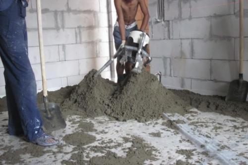 Полусухая стяжка пола своими руками пошаговая инструкция. Приготовление смеси для пола