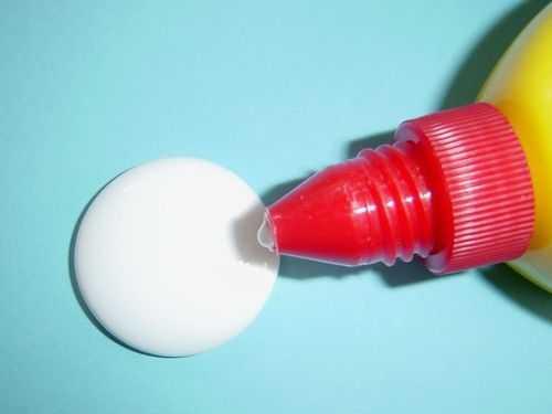 Приклеивание линолеума клеем ПВА: возможно ли это 13