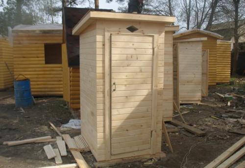 Виды дачных туалетов. Туалет для дачи — постройка своими руками и интеграция в ландшафтный дизайн (115 фото)