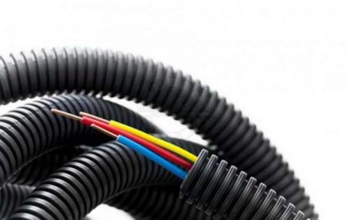 Соединение гофрированной трубы с гладкой. Виды труб