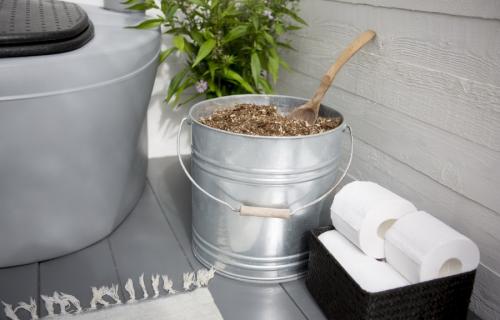 Оригинальный туалет на даче. Туалет для дачи: какие варианты выбрать и лучшие современные идеи (110 фото)