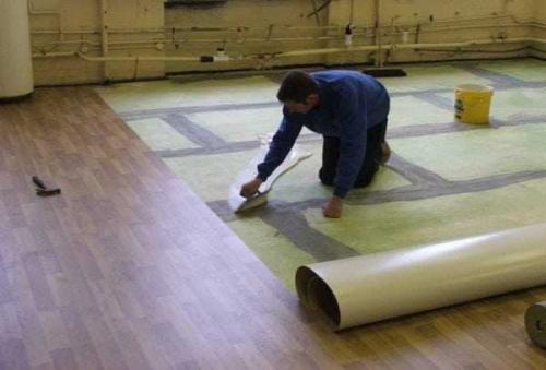 Чем приклеить линолеум к дсп на полу. Виды и характеристики клея