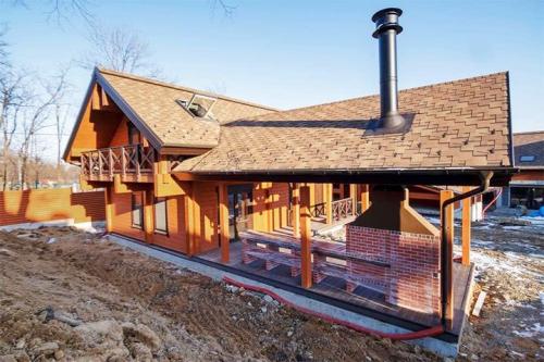 Баня с верандой под одной крышей. Баня совмещенная с беседкой: варианты проектов, материалы, размеры, оформление