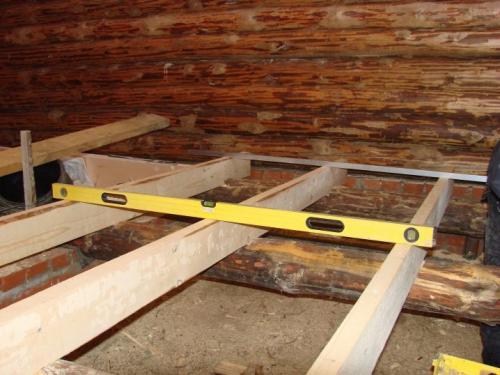 Ремонт пола в квартире своими руками. Определение дефектов 02