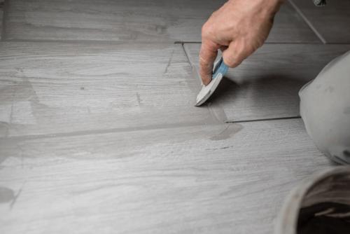 Как правильно уложить плитку на деревянный пол: подсказки и советы 15 Как правильно уложить плитку на деревянный пол: подсказки и советы 15