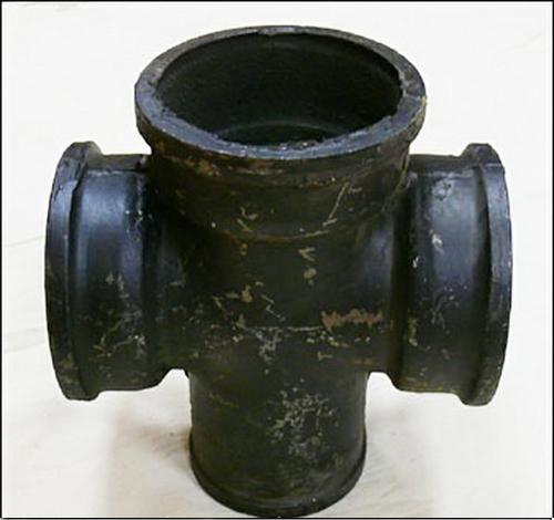 Демонтаж канализационных труб из чугуна в панельном доме