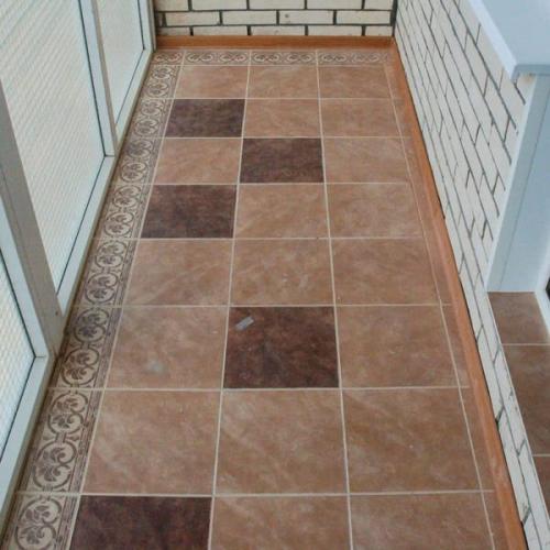 Как настелить пол на лоджии своими руками. Остекленный балкон