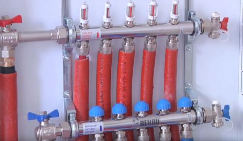 Одноконтурный коллектор теплого пола. Подключение труб теплого пола к гребенке