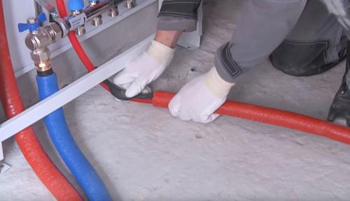 Одноконтурный коллектор теплого пола. Подключение труб теплого пола к гребенке