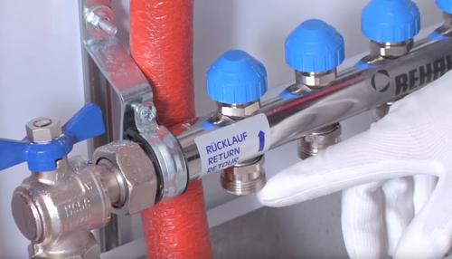 Одноконтурный коллектор теплого пола. Подключение труб теплого пола к гребенке