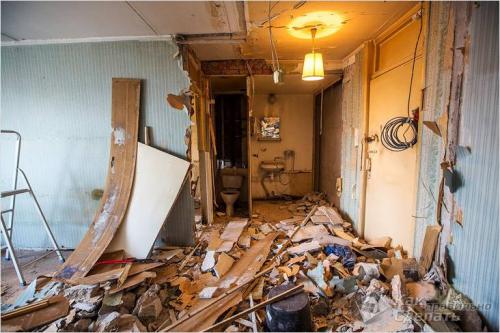 Снос перегородок в квартире. Чего достигается сносом стен 01