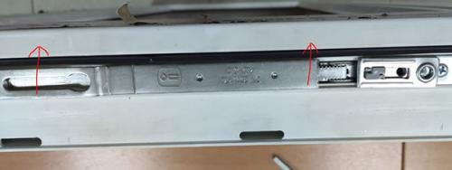 Как заменить ножницы на пластиковом окне самостоятельно 11