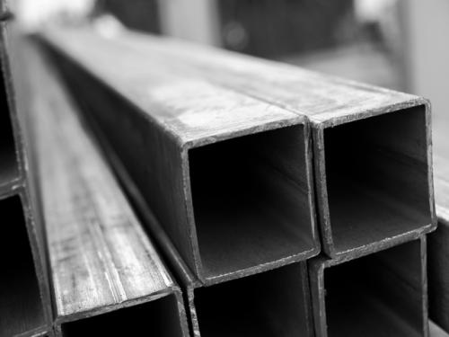 Самые дешевые столбы для забора из чего сделать. Как сделать забор подешевле 03