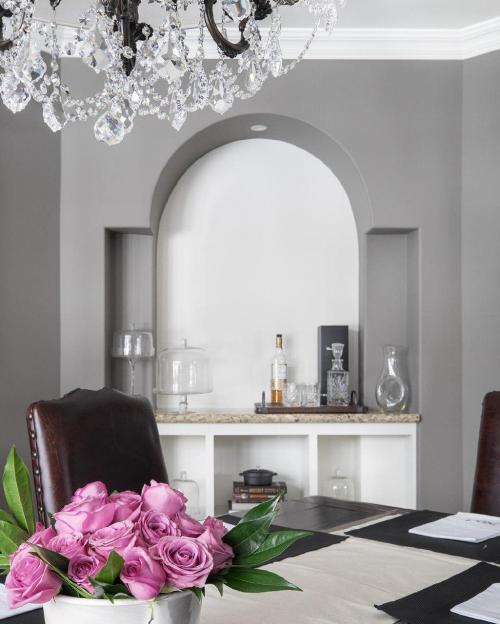 Оформление ниши в стене в гостинной. Ниша в гостиной — 95 фото нестандартных идей и правила оформления декоративных углублений в стене