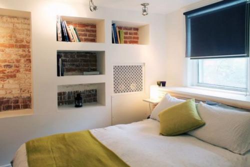 Ниша в стене с полками. Ниша в спальне – интересная находка