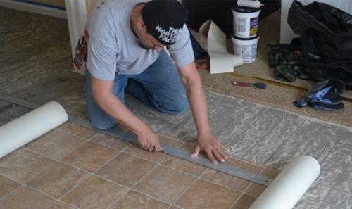 Чем приклеить линолеум к ДСП. Можно ли стелить линолеум на ДСП 07 Чем приклеить линолеум к ДСП. Можно ли стелить линолеум на ДСП 07