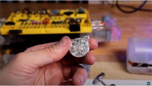 Как возродить старые предметы искусства. Реставрируем древнюю находку