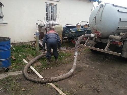 Сколько стоит сделать туалет в частном доме. Выгребная яма