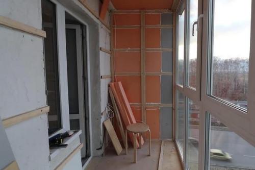 Преимущества и особенности внутренней отделки балконов и лоджий 02 Преимущества и особенности внутренней отделки балконов и лоджий 02