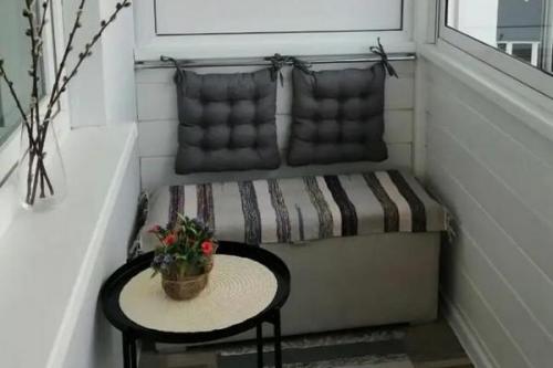 Чем лучше обшить балкон и лоджию внутри: советы и рекомендации 09