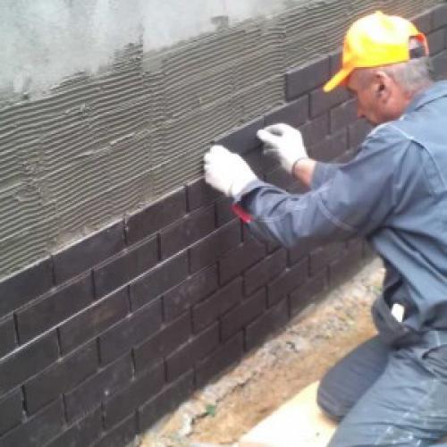 Облицовочная плитка для забора. Из чего делают заборы из плитки