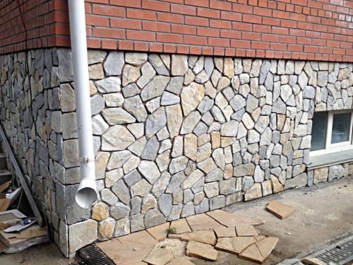 Облицовочная плитка для фундамента. Облицовочная плитка для цоколя дома (клинкерная, полимерная, керамическая, из натурального камня): инструкция, как выбрать и обложить цоколь