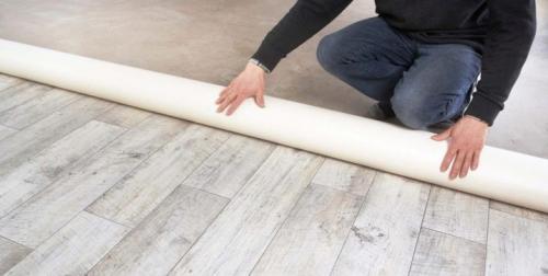 Как правильно уложить линолеум на старый линолеум. Можно ли стелить новый линолеум на старый?