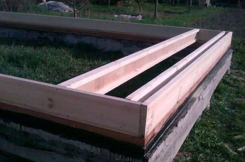 Расчет обвязки каркасного дома. Шаг 2: Нижняя обвязка и пол