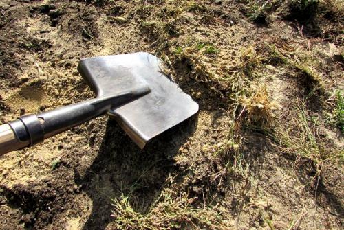 Технология и основные этапы укладки тротуарной плитки на песок. Вариант 1: на песчаной основе