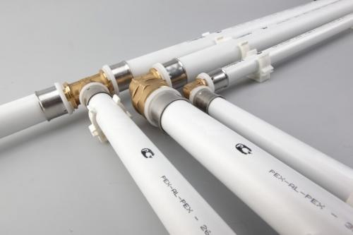 Как металлополимерные трубы сравниваются с ПВХ трубами по прочности и долговечности. Металлопластиковые трубы: особенности конструкции и монтажа