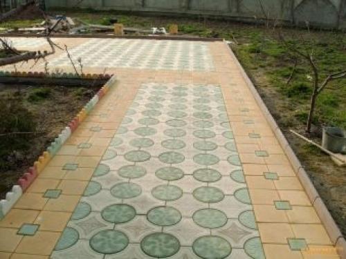 Как сделать тротуарную дорожку из плитки. Все, что нужно знать про укладку тротуарной плитки в саду 07 Как сделать тротуарную дорожку из плитки. Все, что нужно знать про укладку тротуарной плитки в саду 07