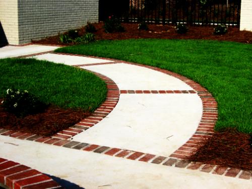 Красивые дорожки из тротуарной плитки на даче. Особенности и преимущества 22