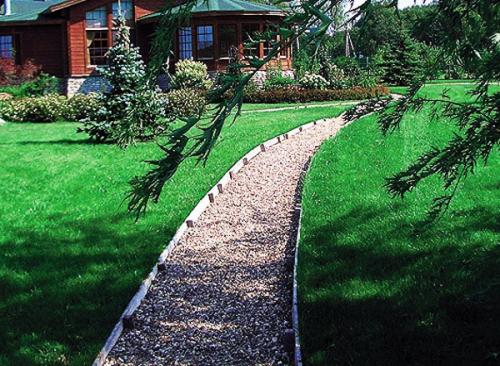 Красивые дорожки из тротуарной плитки на даче. Особенности и преимущества 24