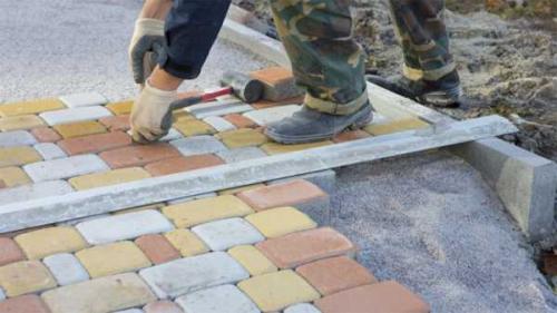 Дорожка из плитки на даче своими руками. Дорожка на даче из плитки: пошагово