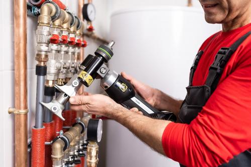 Как долговечны металлополимерные трубы Rehau. Соблюдайте правила использования